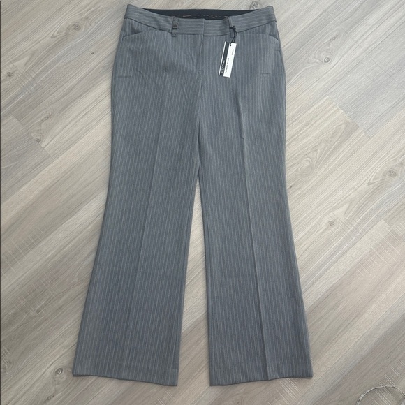 Express Grey and White Pinstriped Signature Stretch Editor Pants. Sz 8/P - Picture 2 of 12